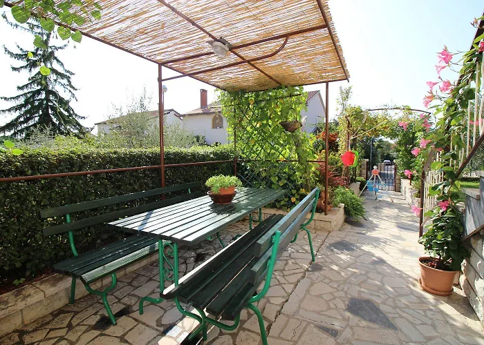 Hundefreundliches Nur 600 Meter Zum Mit Garten Und Grill Апартаменты Пореч