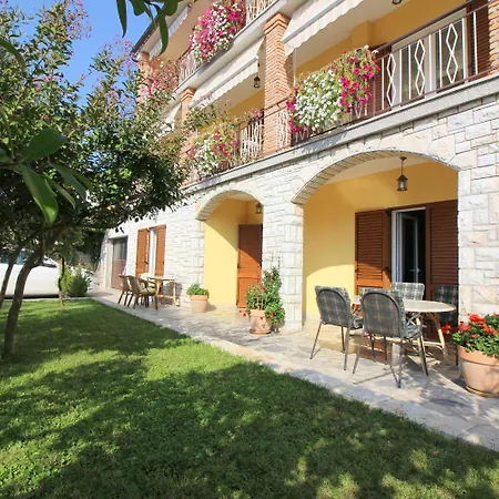 Hundefreundliches Nur 600 Meter Zum Mit Garten Und Grill *