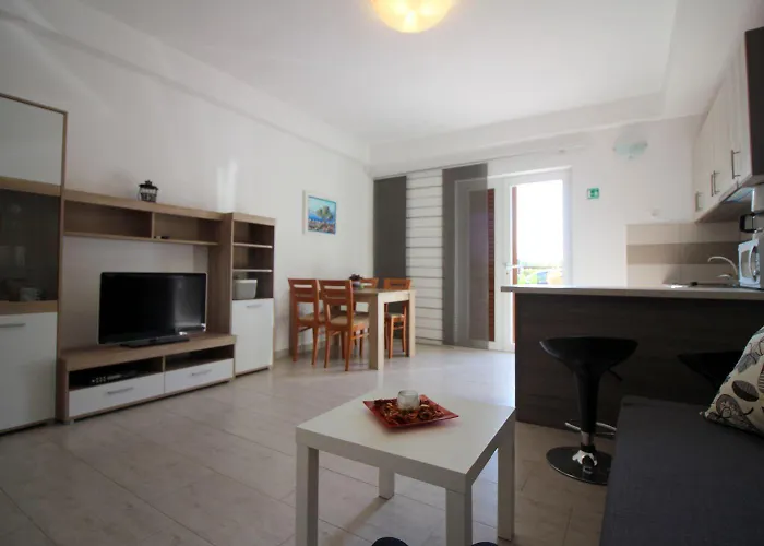 Apartman Hundefreundliches Nur 600 Meter Zum Mit Garten Und Grill Poreč